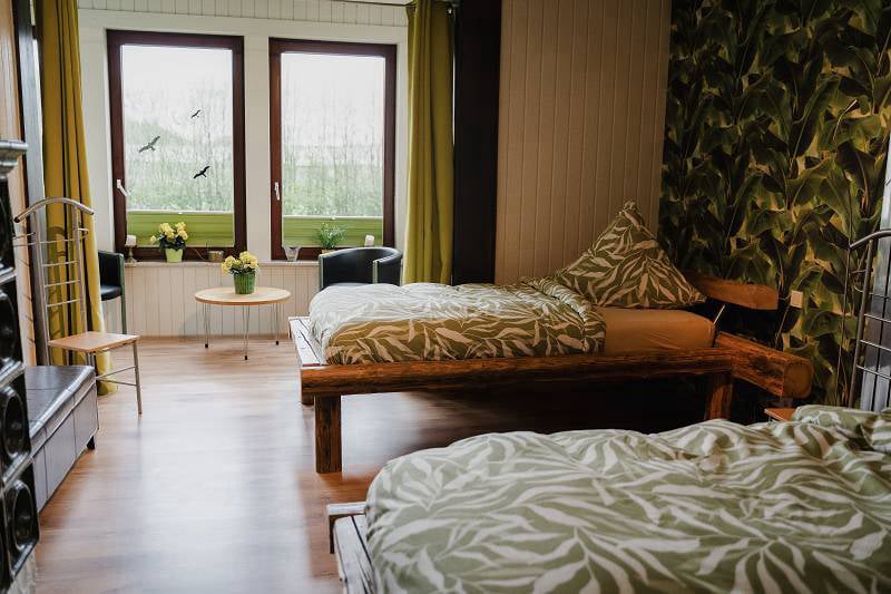 ferienwohnung-cottage-drei-37441-bad-sachsa-nuexei-harz-2-schlafraum-logia