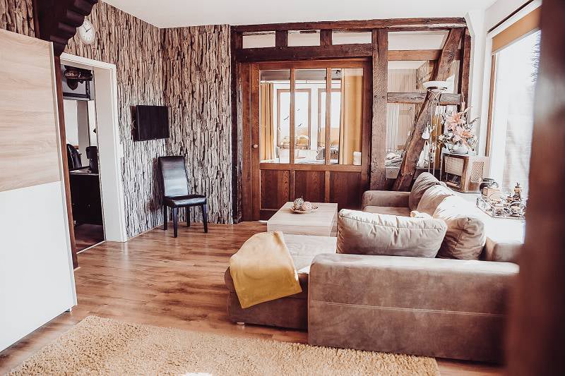 ferienwohnung-cottage-drei-37441-bad-sachsa-nuexei-harz-wohnraum