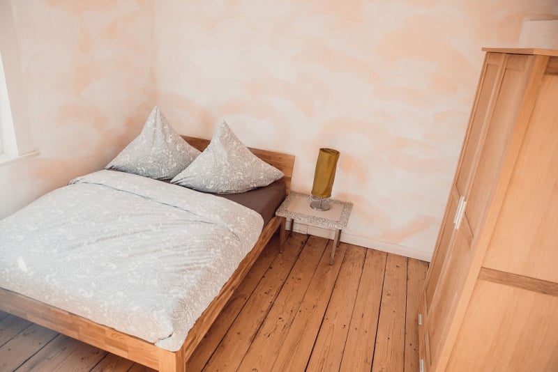 ferienwohnung-cottage-eins-37441-bad-sachsa-nuexei-harz-schlafraum